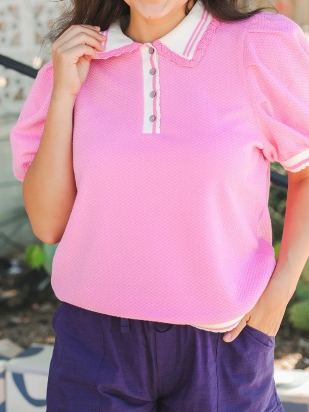 Entro Pink short sleeve knit shirt with cream collar size Med.
